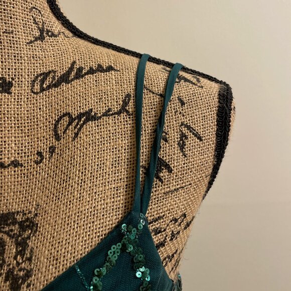 City Studio Fit and Flair Sequened Dress in Forrest Green - Size 5/6 - Picture 2 of 5